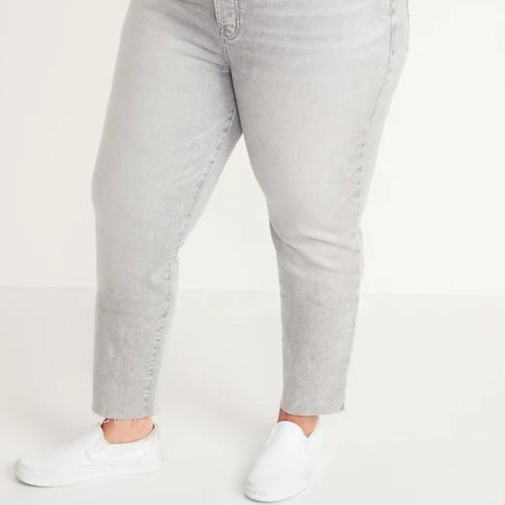 Old Navy High-Waisted O.G. Straight Button-Fly Gray Cut-Off Jeans for Women New - Picture 2 of 7